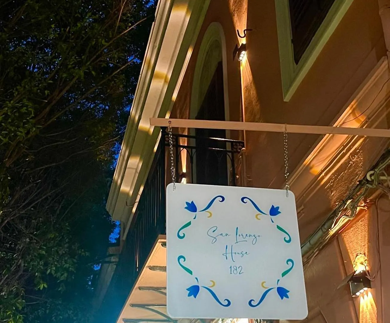 San Lorenzo House 182 location